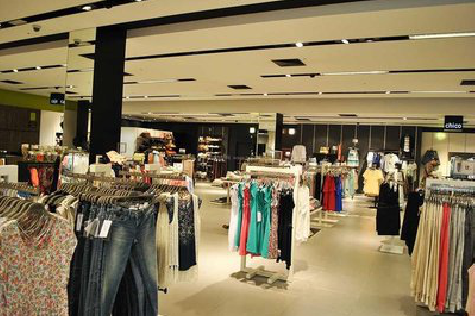 乐业商场里的店面怎么装修？